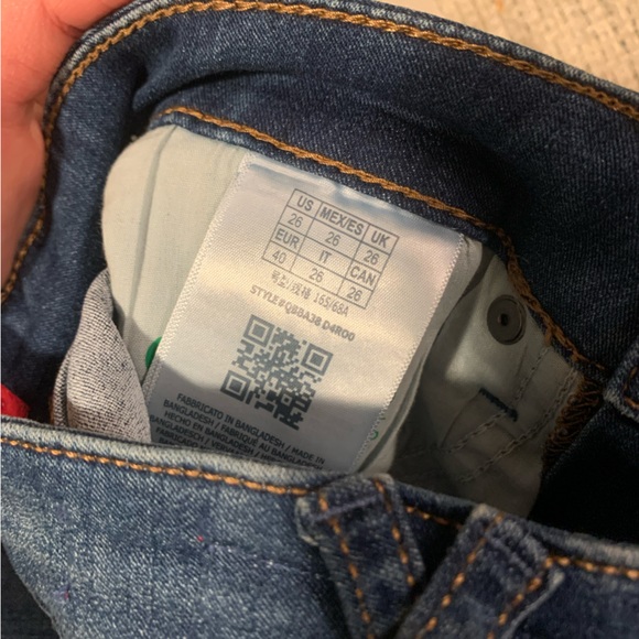 NWT Guess Midrise bootcut jeans size US26 - Picture 4 of 6